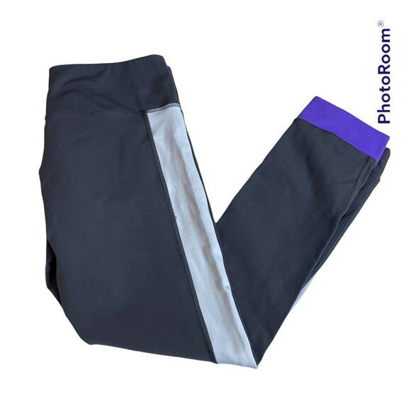 LULULEMON Amped Crop Yoga Workout Pants Crapri Soot Light White Power Purple 6 - Picture 2 of 7